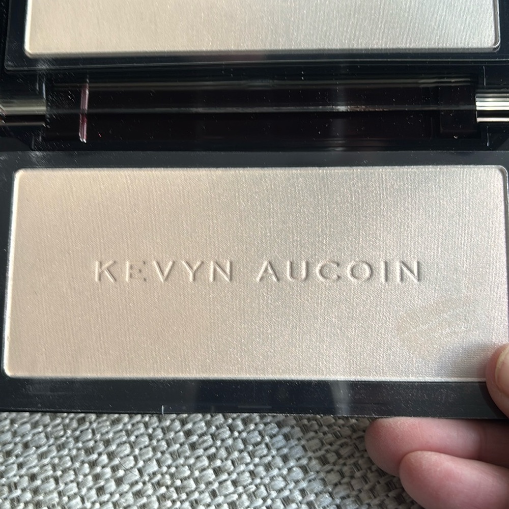NIB Kevyn Aucoin Neo Setting powder